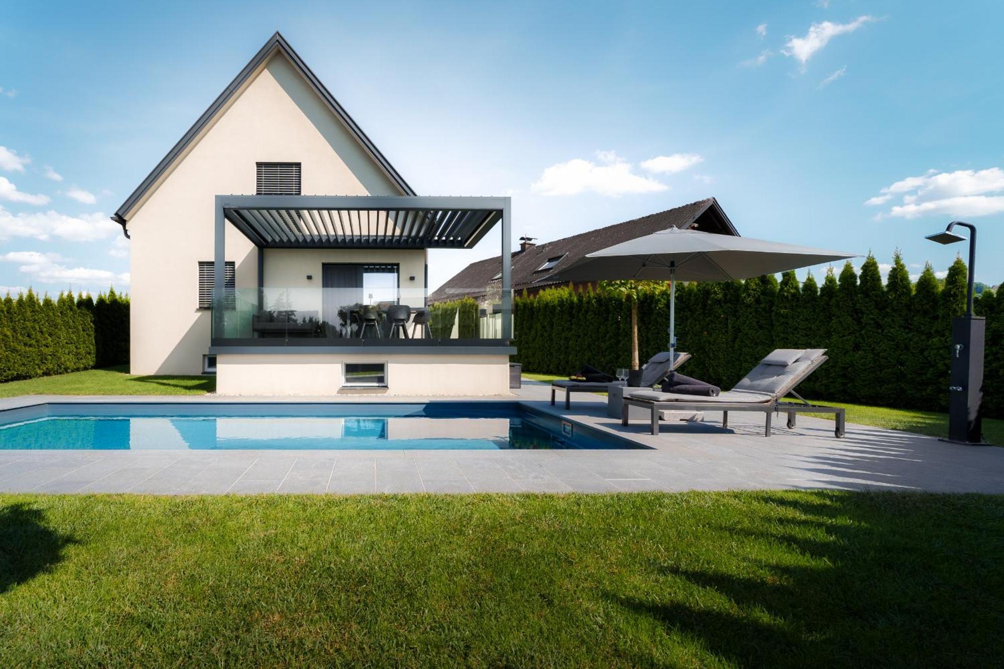 Platschberg Urban Hideaway - Stilvolles Ferienhaus Mit Pool An Der Weinstrasse Berghausen Camera foto